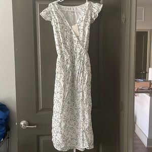 White with black flower dress large